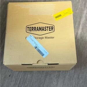 TerraMaster D2-320 Data Storage Box